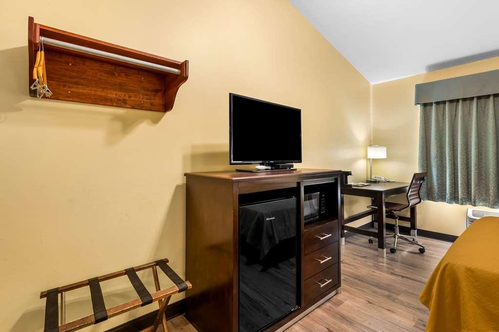 Econo Lodge Inn & Suites Eau Claire Δωμάτιο φωτογραφία