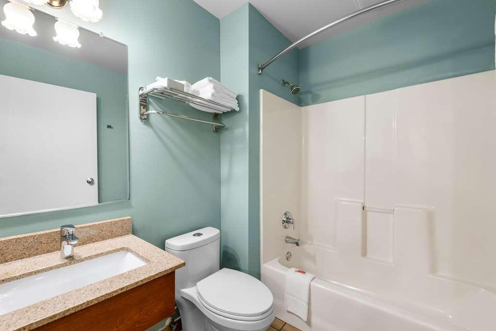 Econo Lodge Inn & Suites Eau Claire Δωμάτιο φωτογραφία