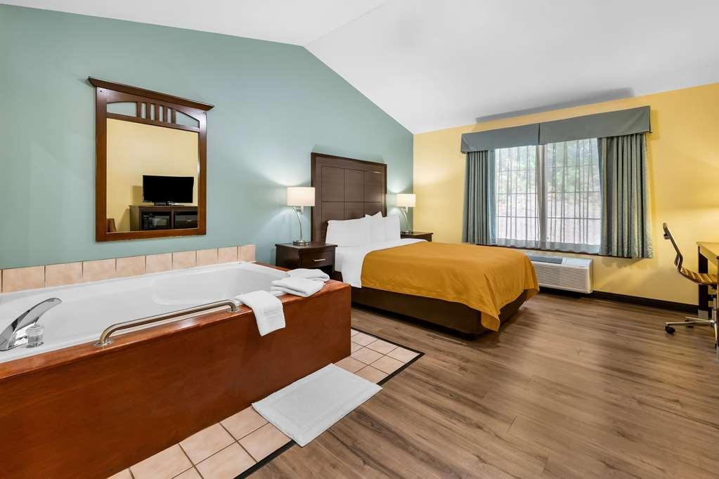 Econo Lodge Inn & Suites Eau Claire Δωμάτιο φωτογραφία