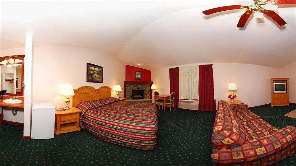 Econo Lodge Inn & Suites Eau Claire Εξωτερικό φωτογραφία