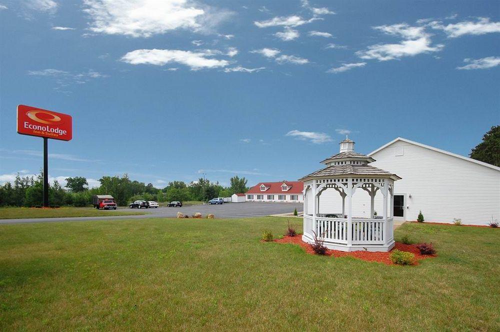 Econo Lodge Inn & Suites Eau Claire Εξωτερικό φωτογραφία