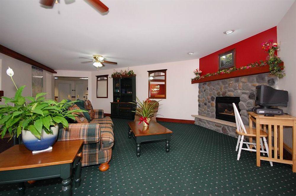 Econo Lodge Inn & Suites Eau Claire Εξωτερικό φωτογραφία