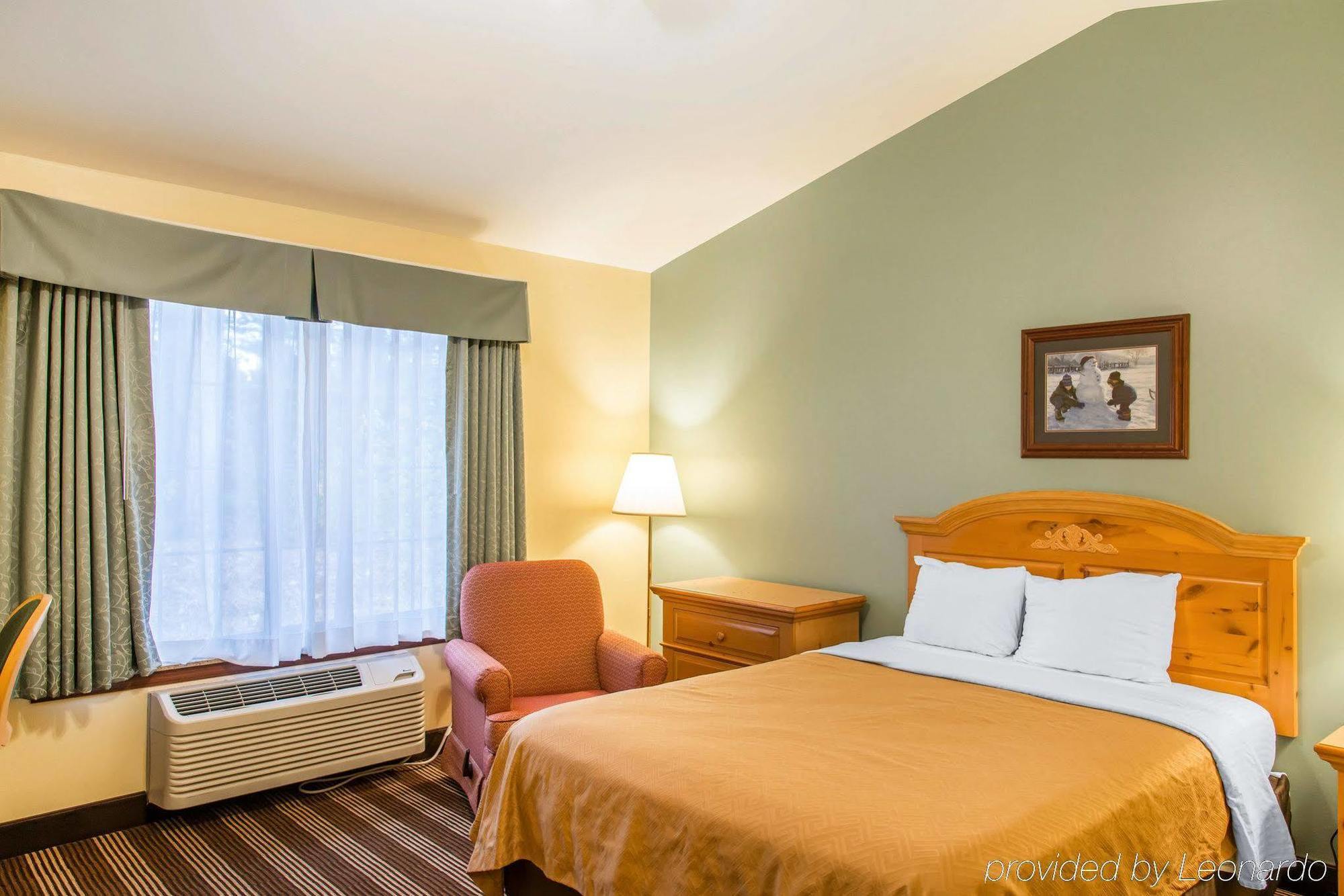 Econo Lodge Inn & Suites Eau Claire Εξωτερικό φωτογραφία